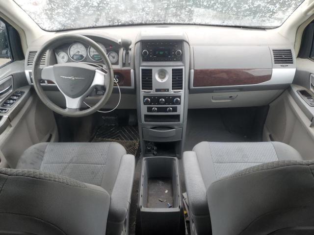 Photo 8 from auction – 2010 CHRYSLER TOWN & COU with VIN 2A4RR5D12AR198434