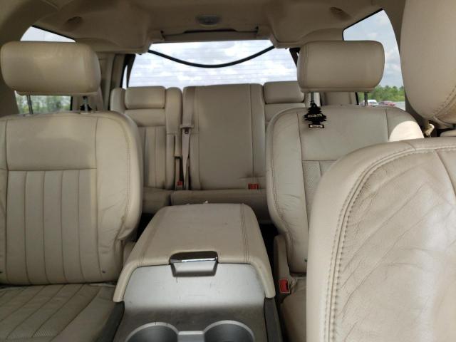 Photo 10 from auction – 2004 LINCOLN NAVIGATOR with VIN 5LMFU28R14LJ22845