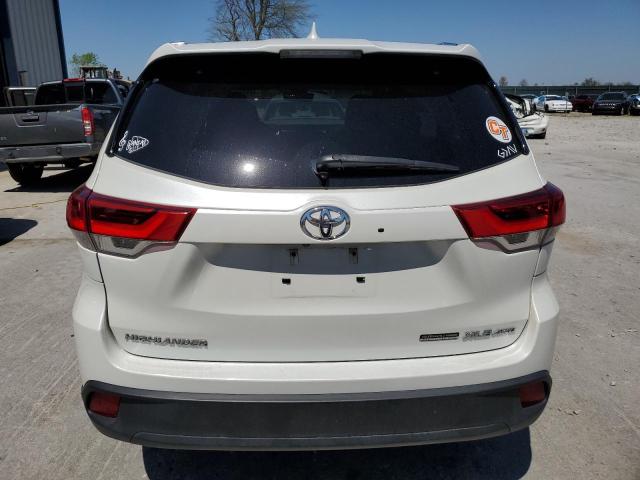 Photo 6 from auction – 2018 TOYOTA HIGHLANDER with VIN 5TDJZRFH4JS556225