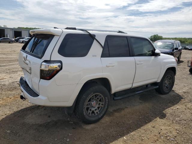 Photo 3 from auction – 2016 TOYOTA 4RUNNER SR with VIN JTEBU5JR7G5376226