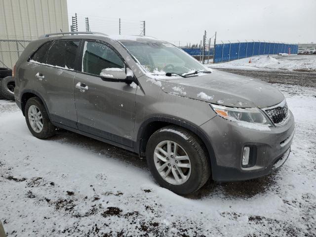 Photo 4 from auction – 2015 KIA SORENTO LX with VIN 5XYKTDA76FG552768