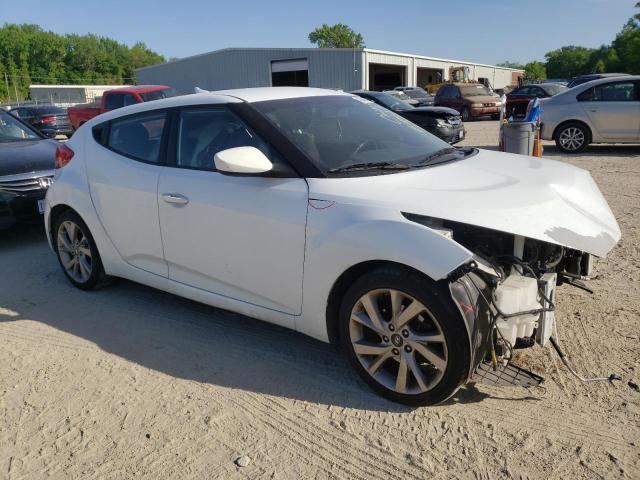 Zdjęcie 4 z aukcji – 2016 HYUNDAI VELOSTER z VIN KMHTC6AD3GU274350