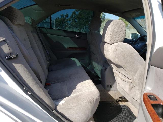 Photo 10 from auction – 2004 TOYOTA CAMRY LE with VIN 4T1BE32K64U278924