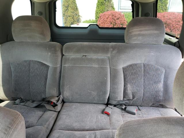 Photo 10 from auction – 2002 CHEVROLET TAHOE C150 with VIN 1GNEC13VX2R248238