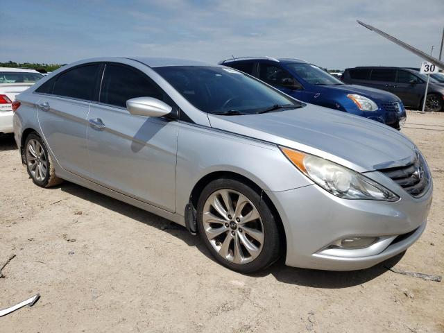 Photo 4 from auction – 2013 HYUNDAI SONATA SE with VIN 5NPEC4AC3DH542229