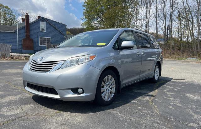Photo 2 from auction – 2015 TOYOTA SIENNA XLE with VIN 5TDDK3DCXFS102493