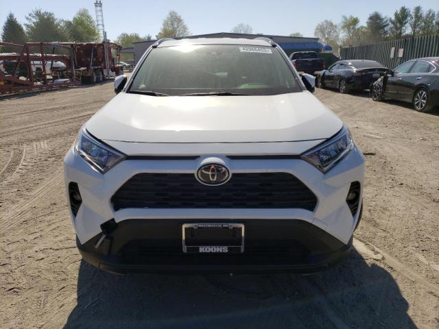 Photo 5 from auction – 2020 TOYOTA RAV4 XLE with VIN JTMP1RFV6LD066312