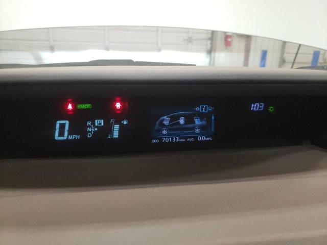 Photo 9 from auction – 2016 TOYOTA PRIUS V with VIN JTDZN3EU8GJ052471
