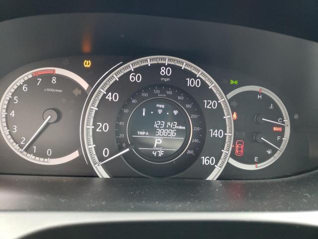 Photo 9 from auction – 2015 HONDA ACCORD LX with VIN 1HGCR2F37FA070177