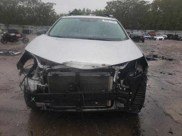 Photo 5 from auction – 2015 TOYOTA RAV4 LE with VIN JTMBFREV4FD148492