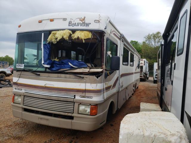 Photo 2 from auction – 1998 BOUN MOTORHOME with VIN 1GBLP37J2W3303348