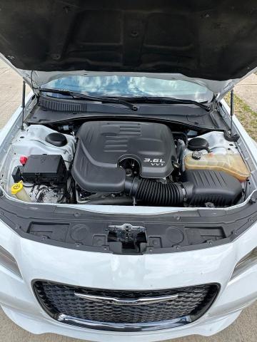 Photo 7 from auction – 2019 CHRYSLER 300 S with VIN 2C3CCABG4KH722403