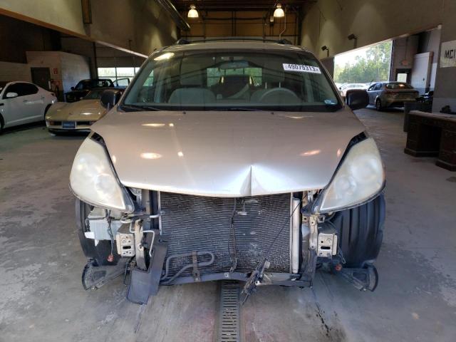 Photo 5 from auction – 2010 TOYOTA SIENNA CE with VIN 5TDKK4CC5AS336001