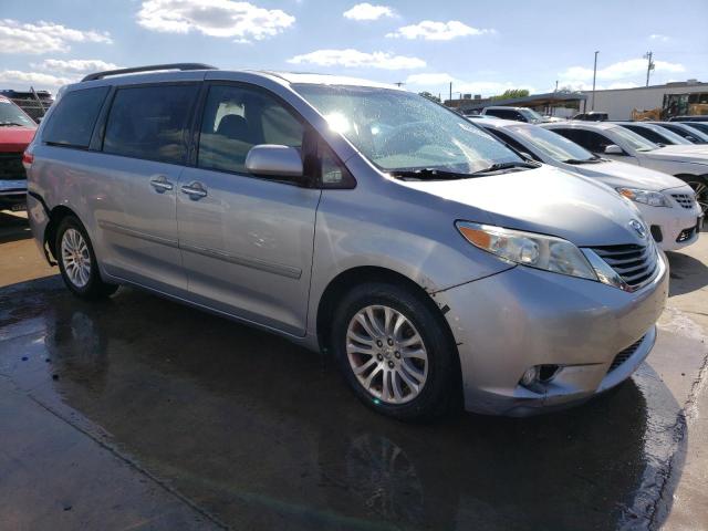 Photo 4 from auction – 2011 TOYOTA SIENNA XLE with VIN 5TDYK3DCXBS055378