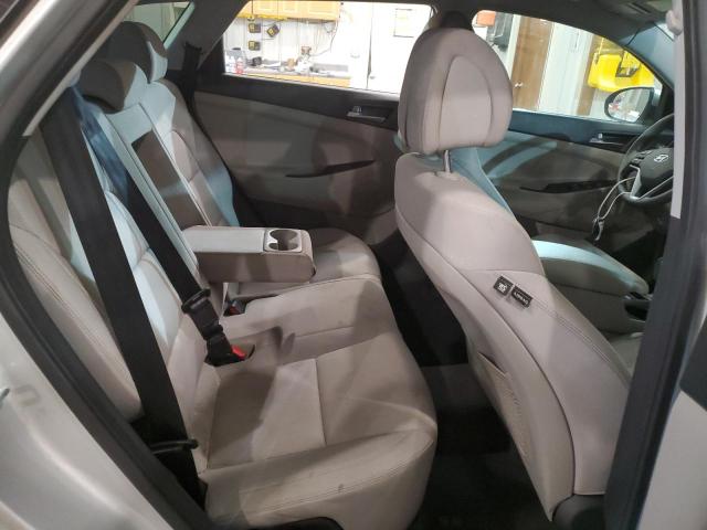 Photo 11 from auction – 2017 HYUNDAI TUCSON LIM with VIN KM8J3CA42HU339423