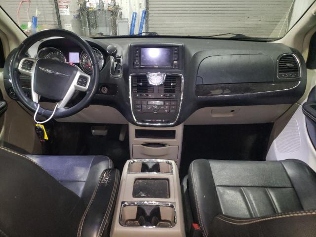 Photo 8 from auction – 2016 CHRYSLER TOWN & COU with VIN 2C4RC1BG0GR221189