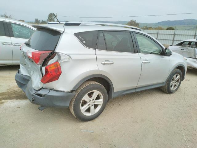 Photo 3 from auction – 2014 TOYOTA RAV4 XLE with VIN JTMWFREV9EJ013994
