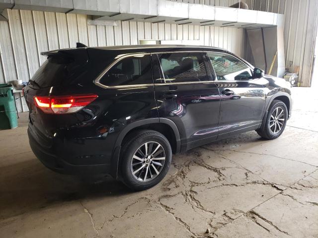 Photo 3 from auction – 2017 TOYOTA HIGHLANDER with VIN 5TDJZRFH0HS520851