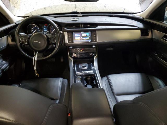 Photo 8 from auction – 2017 JAGUAR XF PREMIUM with VIN SAJBJ4BV4HCY39859