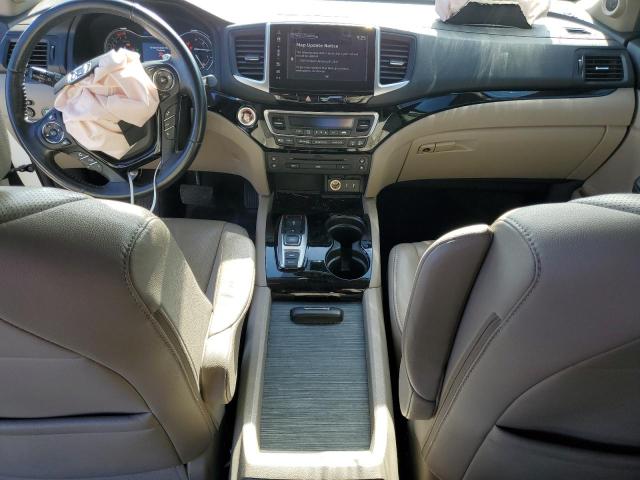 Photo 8 from auction – 2017 HONDA PILOT ELIT with VIN 5FNYF6H02HB020806