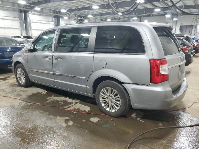 Photo 2 from auction – 2015 CHRYSLER TOWN & COU with VIN 2C4RC1CG5FR611055