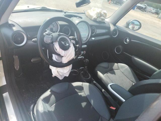 Photo 8 from auction – 2009 MINI COOPER S with VIN WMWMF735X9TW87089