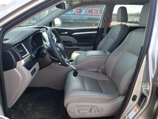 Photo 7 from auction – 2019 TOYOTA HIGHLANDER with VIN 5TDJZRFH4KS598346