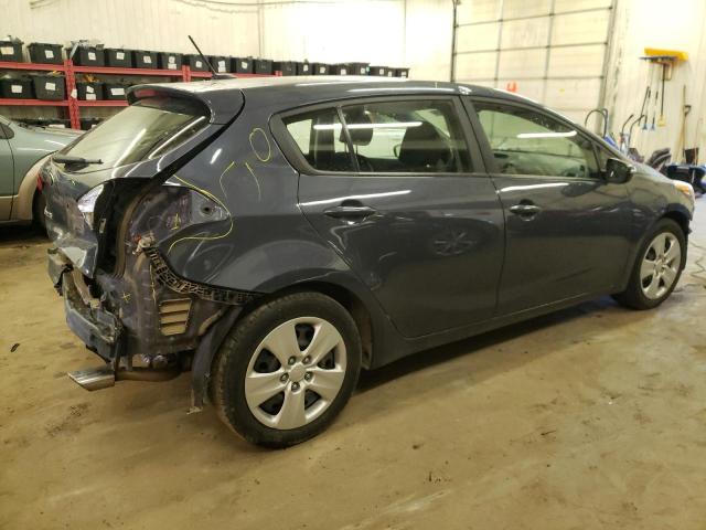Photo 3 from auction – 2016 KIA FORTE LX with VIN KNAFK5A85G5586128
