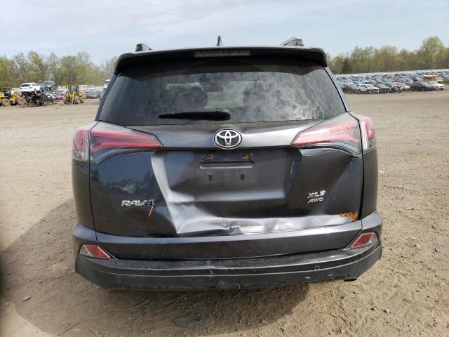 Photo 6 from auction – 2017 TOYOTA RAV4 XLE with VIN JTMRFREV4HD201838