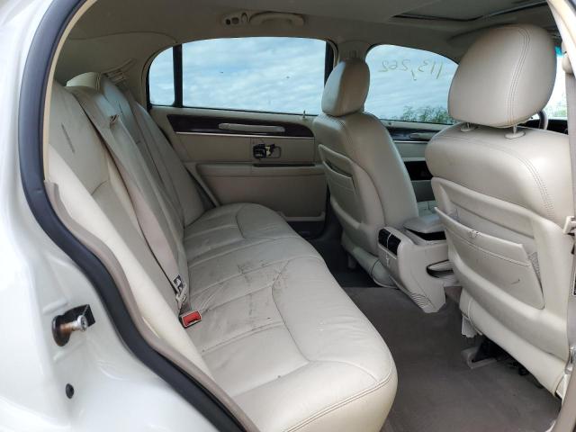 Photo 10 from auction – 2004 LINCOLN TOWN CAR U with VIN 1LNHM83W34Y602108
