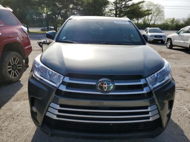 Photo 5 from auction – 2017 TOYOTA HIGHLANDER with VIN 5TDKZRFH5HS213213