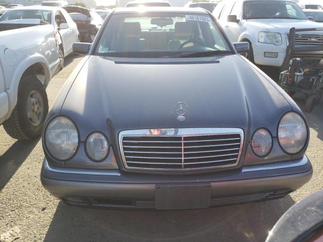 Фото 5 с аукциона – 1997 MERCEDES-BENZ E 320 с VIN WDBJF55F5VA403159