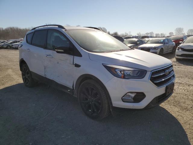 Photo 4 from auction – 2018 FORD ESCAPE TIT with VIN 1FMCU9J92JUA00459