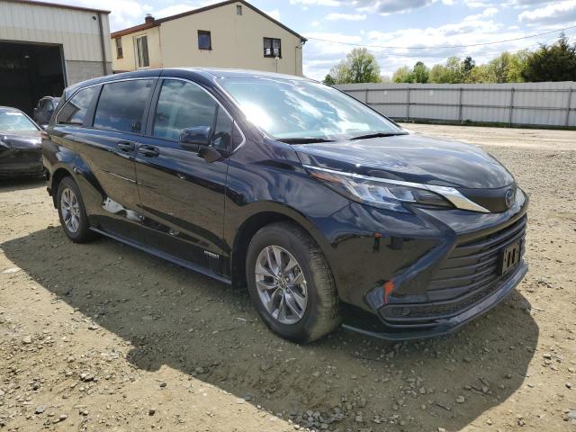 Photo 4 from auction – 2021 TOYOTA SIENNA LE with VIN 5TDKRKEC8MS033599