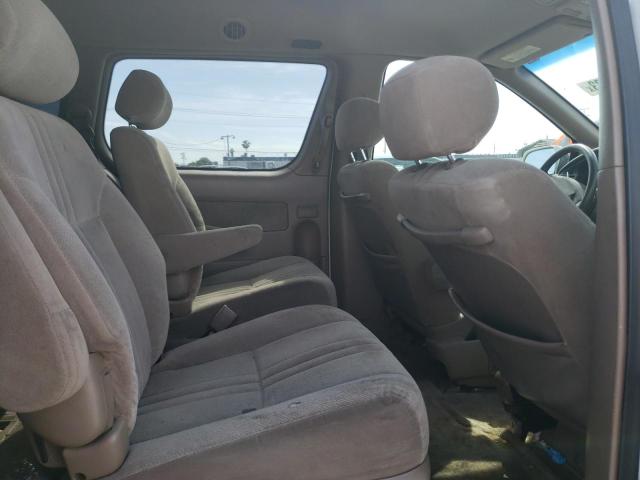 Photo 11 from auction – 2002 TOYOTA SIENNA LE with VIN 4T3ZF13C72U504738