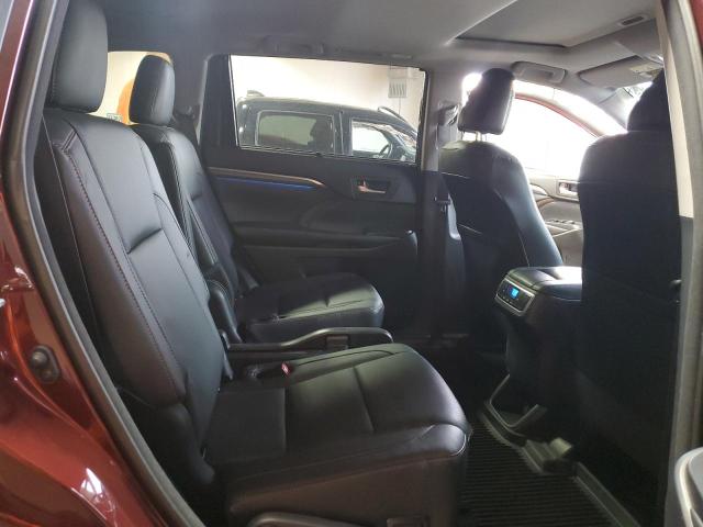 Photo 11 from auction – 2018 TOYOTA HIGHLANDER with VIN 5TDDGRFH4JS049988