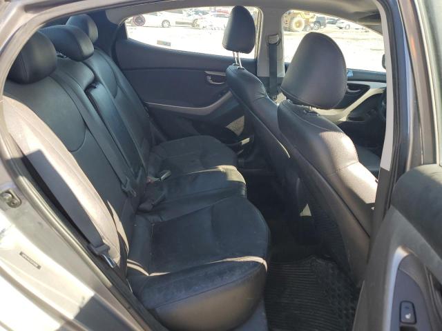 Photo 10 from auction – 2012 HYUNDAI ELANTRA GL with VIN 5NPDH4AE2CH116481