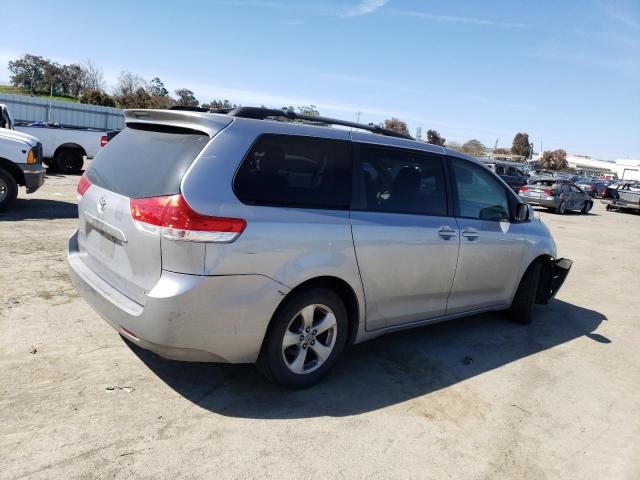 Photo 3 from auction – 2011 TOYOTA SIENNA LE with VIN 5TDKK3DC6BS010475