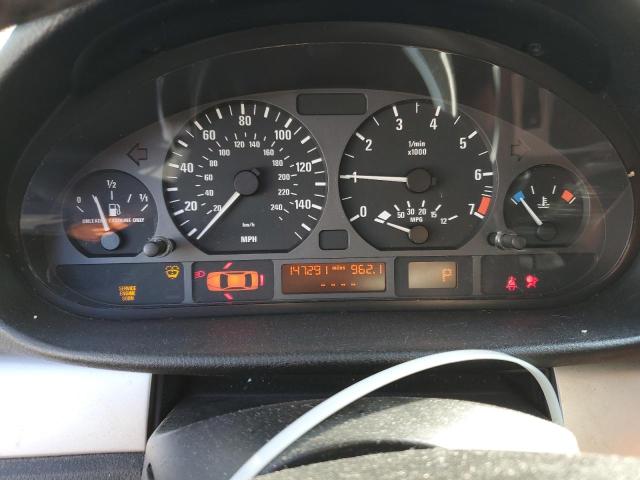 Photo 9 from auction – 2003 BMW 325 IT with VIN WBAAX13473PJ00576