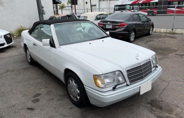 MERCEDES-BENZ E 320 1994 with VIN WDBEA66E6RC138824 - Photo from auction