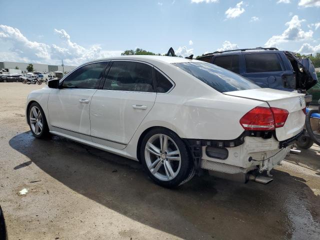 Photo 2 from auction – 2013 VOLKSWAGEN PASSAT SEL with VIN 1VWCM7A34DC072629