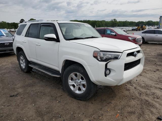 Photo 4 from auction – 2015 TOYOTA 4RUNNER SR with VIN JTEBU5JR2F5270944