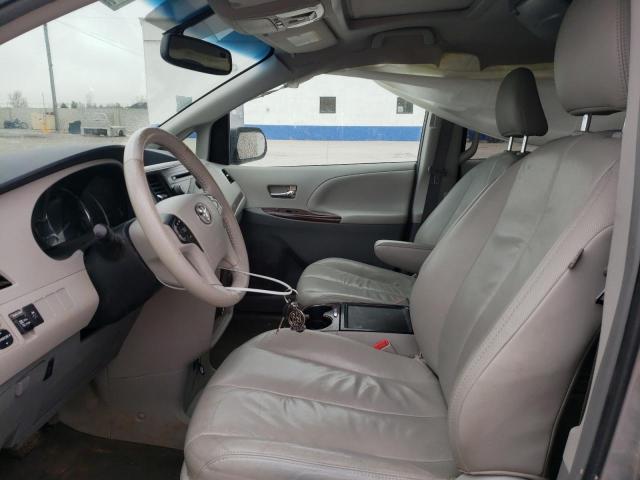 Photo 7 from auction – 2013 TOYOTA SIENNA XLE with VIN 5TDYK3DC4DS320217