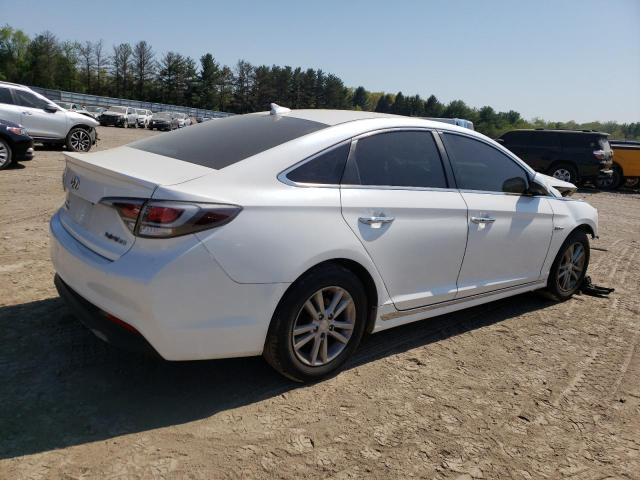 Photo 3 from auction – 2016 HYUNDAI SONATA HYB with VIN KMHE24L18GA014840