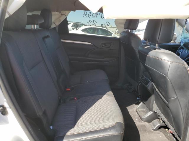 Photo 11 from auction – 2017 TOYOTA HIGHLANDER with VIN 5TDZZRFH0HS189787