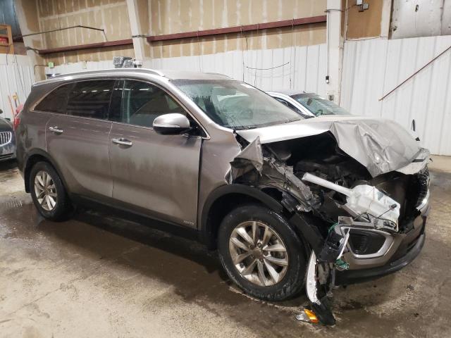 Photo 4 from auction – 2016 KIA SORENTO LX with VIN 5XYPGDA32GG058318