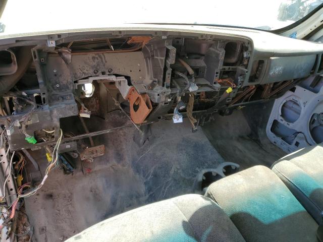 Photo 8 from auction – 2004 CHEVROLET SILVERADO with VIN 1GCHC29U04E298960