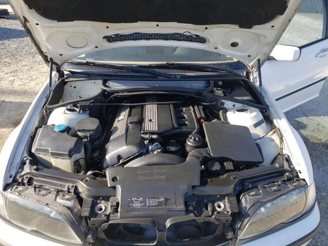 Photo 11 from auction – 2003 BMW 325 I with VIN WBAET37433NJ27837