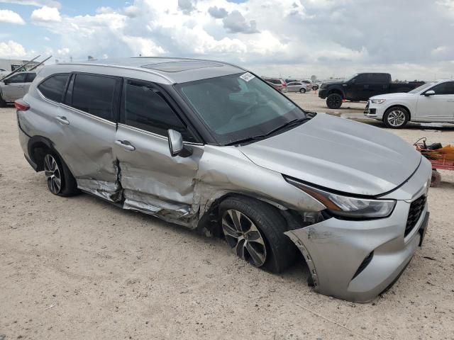 Photo 4 from auction – 2020 TOYOTA HIGHLANDER with VIN 5TDGZRAH5LS010571