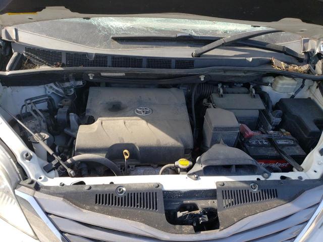 Photo 11 from auction – 2016 TOYOTA SIENNA XLE with VIN 5TDYK3DC4GS747952